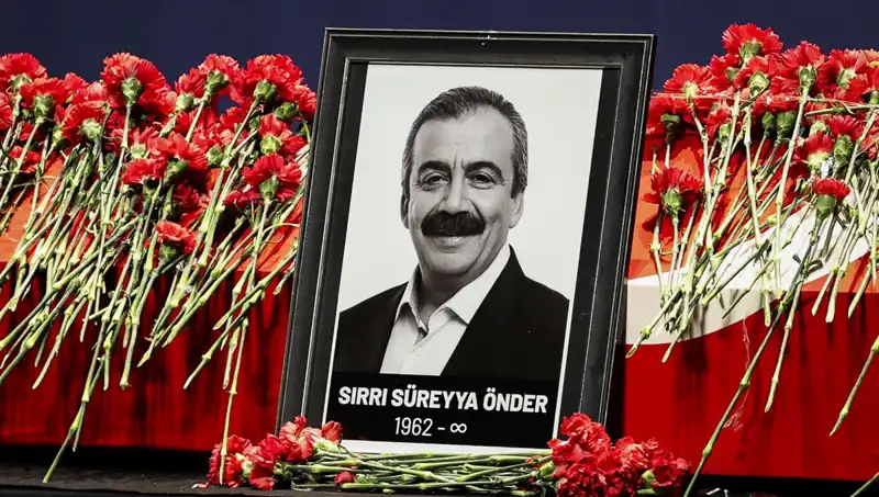 Meclis'te Sırrı Süreyya Önder Anması: Hatıralar ve Mesajlar Yeniden Canlandı