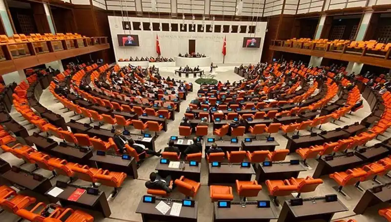 Emekli İkramiyesine Sevinç Dolu Artış: TBMM’de İlk Adım Atıldı