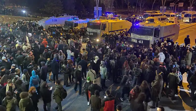 İstanbul ve Ankara'da Öğrenci Eylemleri: İmamoğlu'na Destek Gözaltılara Tepki