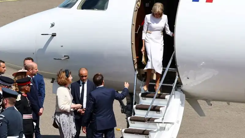 Macron Çiftinde Yeni Kriz: Eşinin Görmezden Gelişi Tepkileri Kızıştırdı