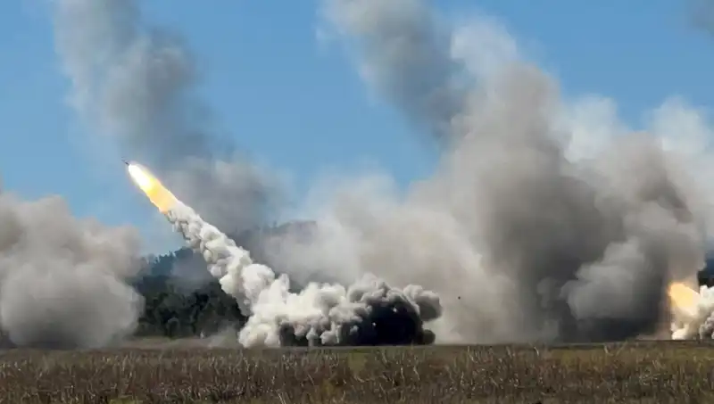 Avustralya'da HIMARS Atışı: Askeri Tatbikat Tarihine Geçen Bir İlk