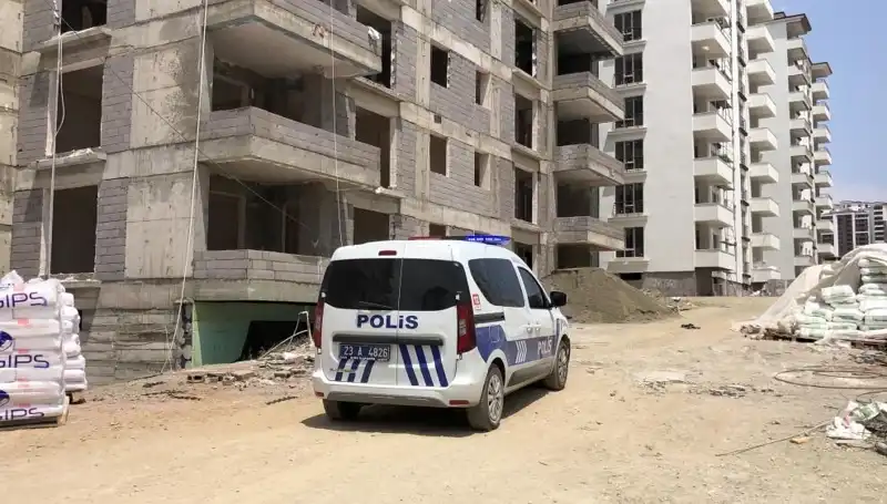 İnşaat Çantası Altında Kalan İşçi Hayatını Kaybetti: Acı Olay Detayları Burada!