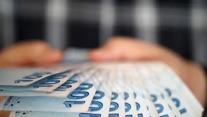 Emekli Promosyonları 2025: Kamu ve Özel Bankaların Yeni Kampanyaları