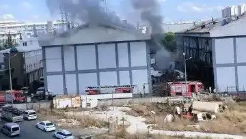 Başakşehir Sanayi Sitesinde Büyük Yangın: Olayın Perde Arkası Nedir?