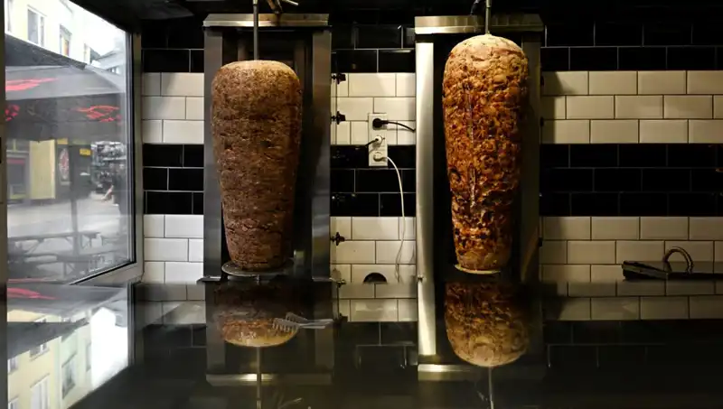 Türkiye'de Döner Krizi Kapıda! Fiyatlar Yükseliyor, Vatandaş Ne Yapacak?