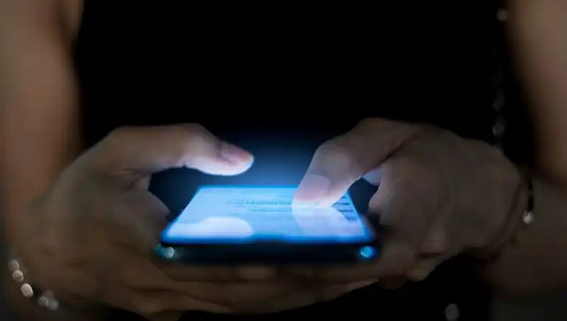 Narsisizmin Gizli Belirtisi: Akıllı Telefon Alışkanlıkları