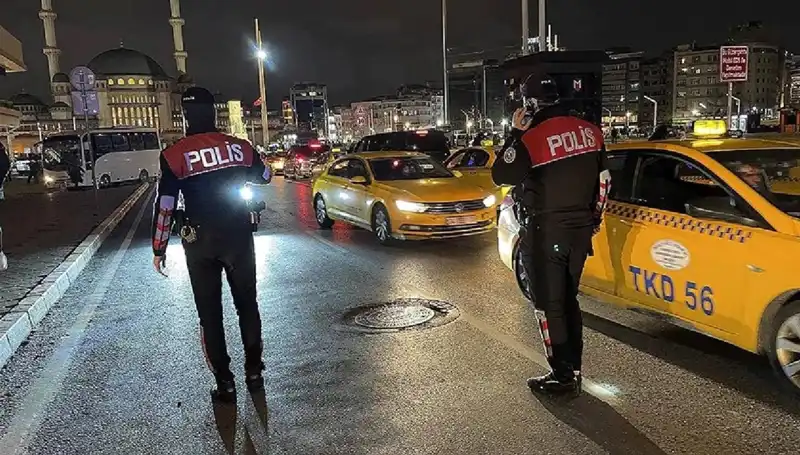 İstanbul'da "Huzur İstanbul" Operasyonu: 873 Gözaltı ile Suç Çetelerine Darbe