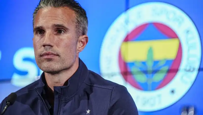 Robin van Persie, Fenerbahçe'nin Tur Şansını Açıkladı: Yüzde Kaç?