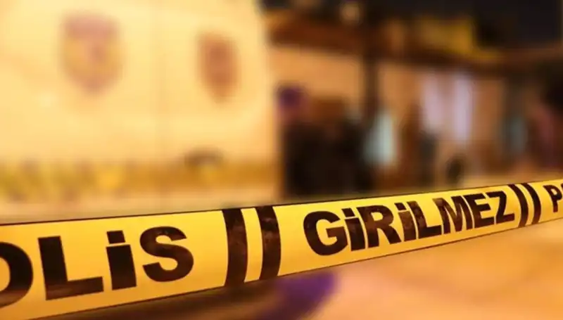 İzmir'de Aile İçi Kavga Kanlı Bitti: 1'i Çocuk 4 Ağır Yaralı