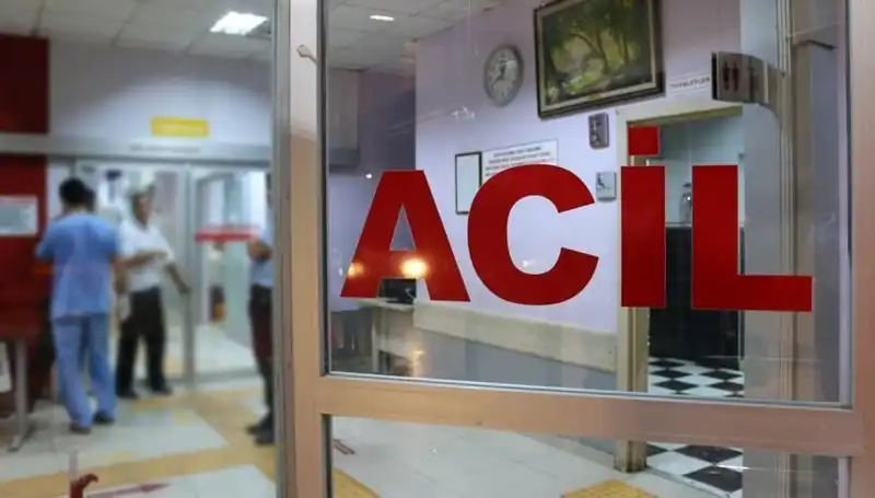Burdur'da Bıçaklı Kavgada Kan Aktı: Bir Kişi Ağır Yaralı!