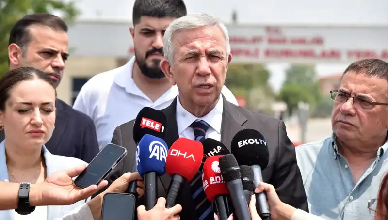 Mansur Yavaş, Muhittin Böcek’i Ziyaret Etti: İşbirlikleri Ve Gelecek Planları