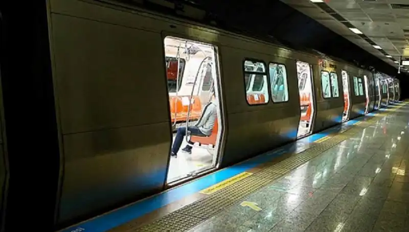 İstanbul'da Eğitim Tatili Nedeniyle Metro Durakları Kapatılıyor