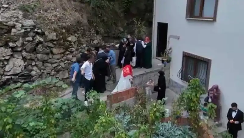 Kanlı Düğün: Düğün Salonu Karnavalı, Korkunç Bir Suçla İfade Buldu!