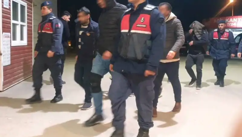 Bağ Evinde Uyuşturucu Partisine Baskın: 15 Gözaltı ve Şok Detaylar