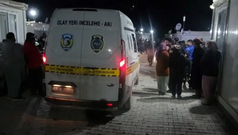 Husumetliler Arasında Patlayan Silahlı Kavga: 2 Ölü, 4 Yaralı
