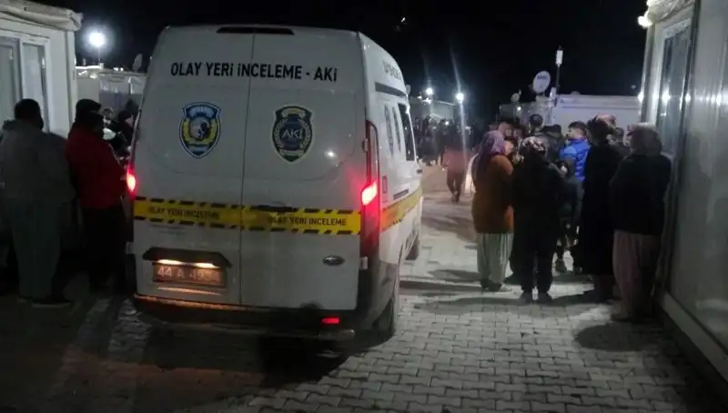 Husumetlilerin Kavgasında Kan Aktı: Günlerdir Beklenen Şiddet Patlak Verdi