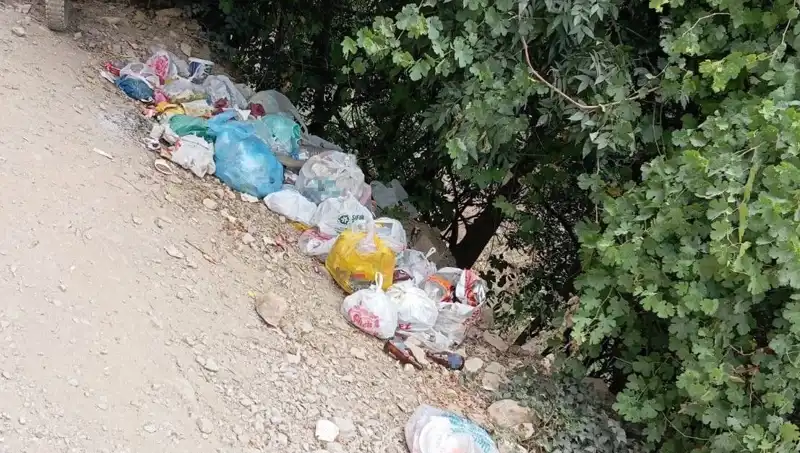 Kato Dağı’ndaki Kaval Şelalesi'nde Çöp Skandalı: Yerel Halk Tepkili