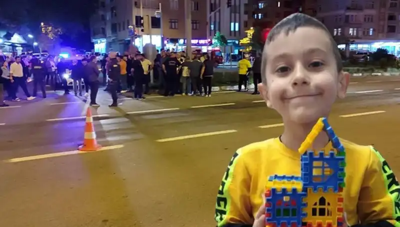 8 Yaşındaki Çocuk Kamyonet Kazasında Hayatını Kaybetti: Detaylar Üzücü