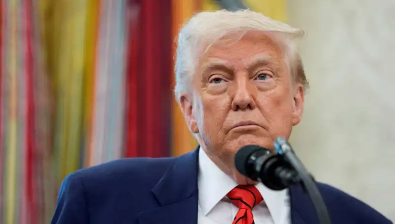 Trump, G7 Zirvesi'ni Terk Ederek Beyaz Saray'da Acil Toplantıya Geçti