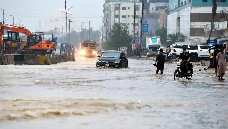 Pakistan'da Muson Yağmurları Sonrası Felaket: Can Kaybı ve Zarar Arttı