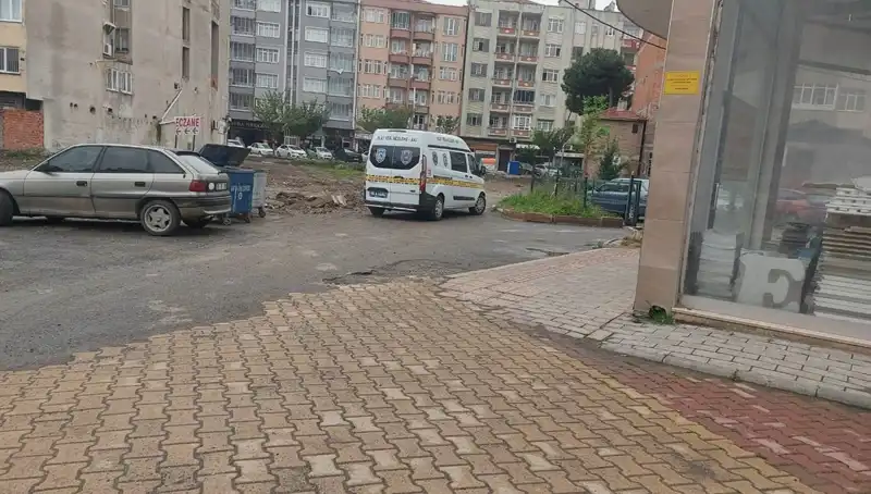 4. Kattan Düşen Kadın Hayatını Tehlikeye Atacak Derecede Yaralandı